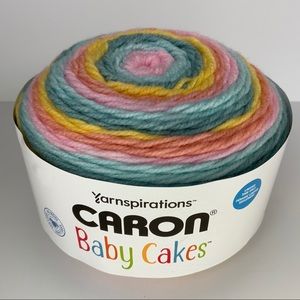 lot of 3 retro baby cakes